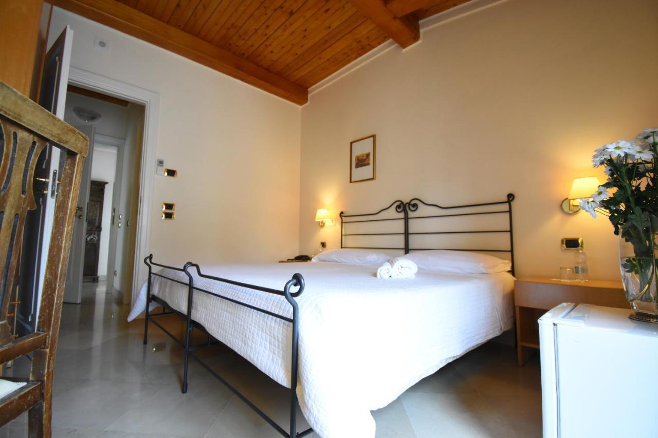 Palazzo Sottile Meninni - Classic Rooms Experience Gravina in Puglia Exterior foto